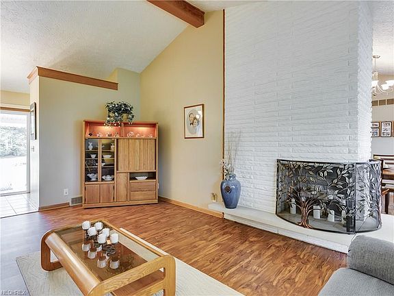 2nd image of 3178 Elgin Dr