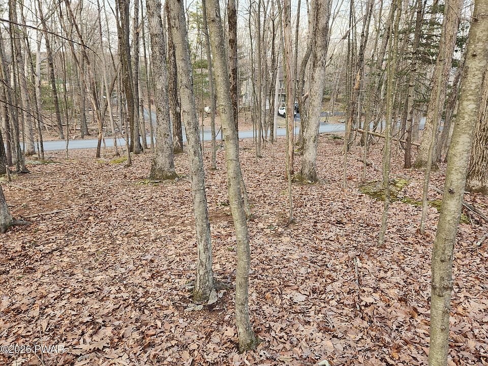 2nd image of 155 Buck Run Dr
