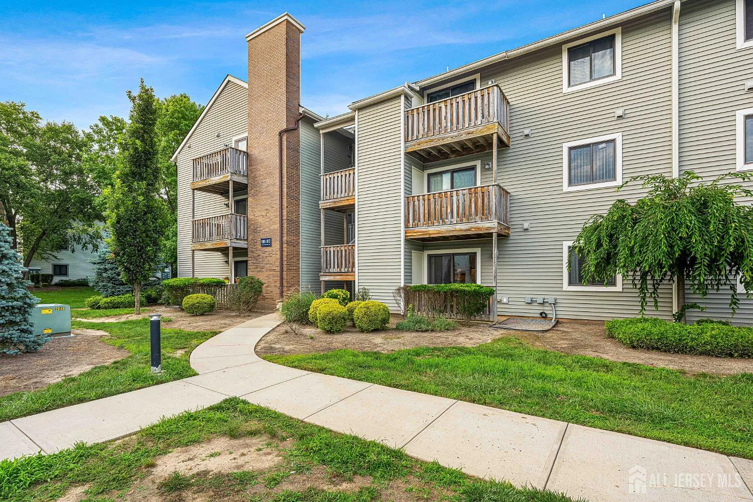 1 bed, 1.0 bath, 667 sqft, $1,800 — Photo 3