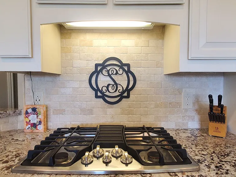 1610 Chris Ln — Photo 7