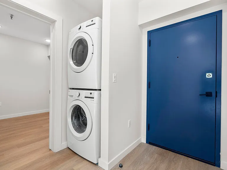 A55 Tunxis Ave #106 — Photo 33