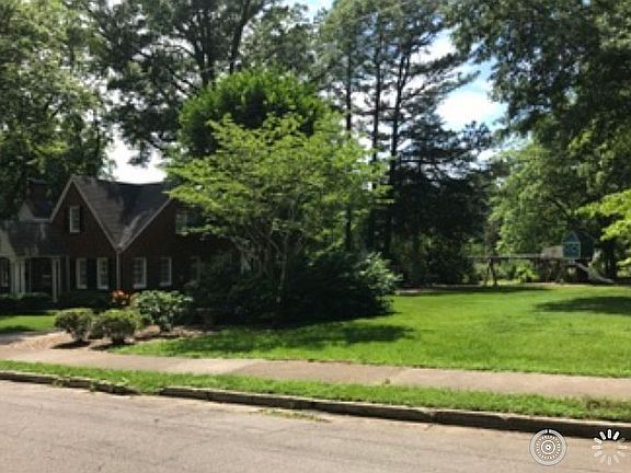 3rd image of 209 Brehon St