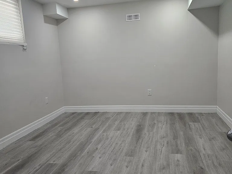 7 Adanac Dr #BASEMENT — Photo 9