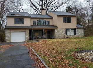1215 Church Rd, Oreland, PA 19075