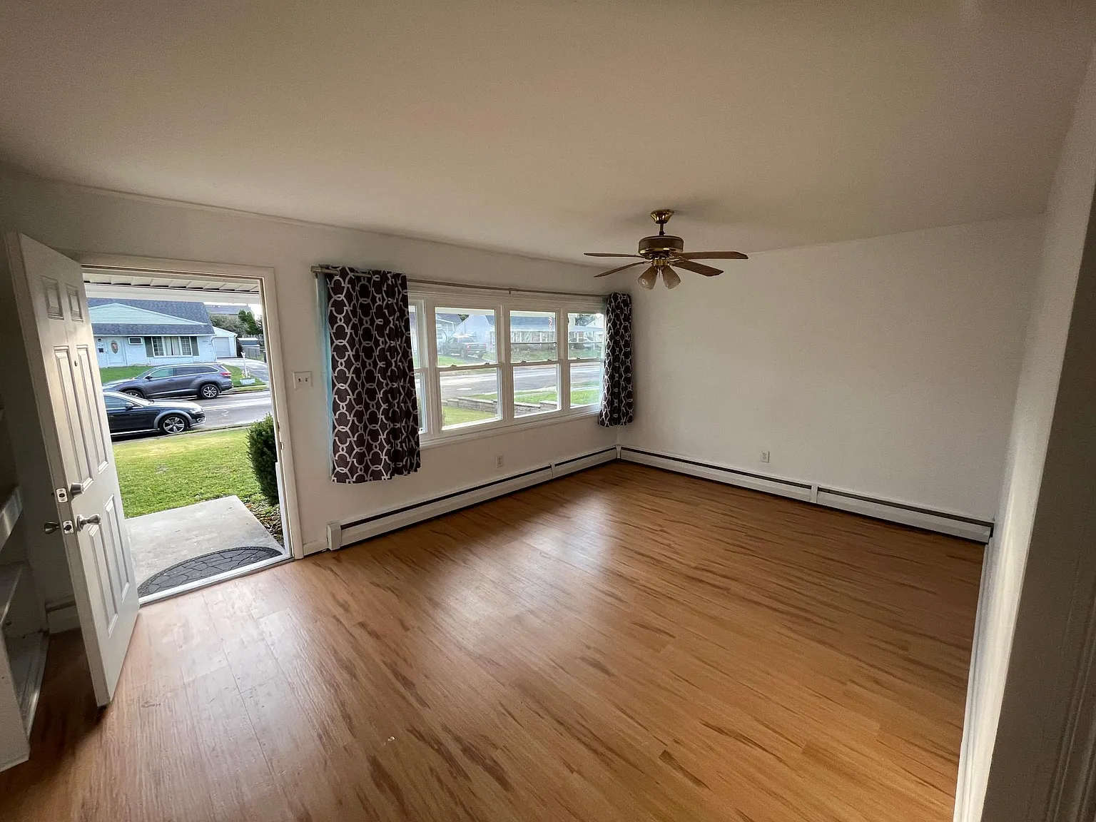 2857 Norcom Rd — Photo 3
