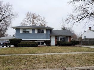 831 Debby Ct, Ypsilanti, MI