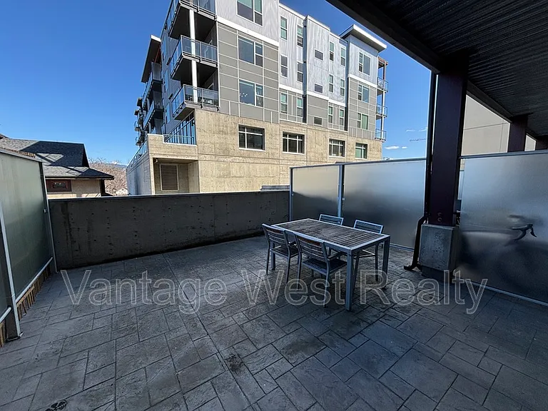 1289 Ellis St #218 — Photo 18