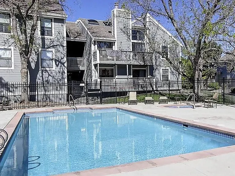 6459 S Havana St #A — Photo 10