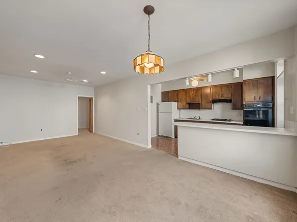 977 52nd Street image 12 of 21