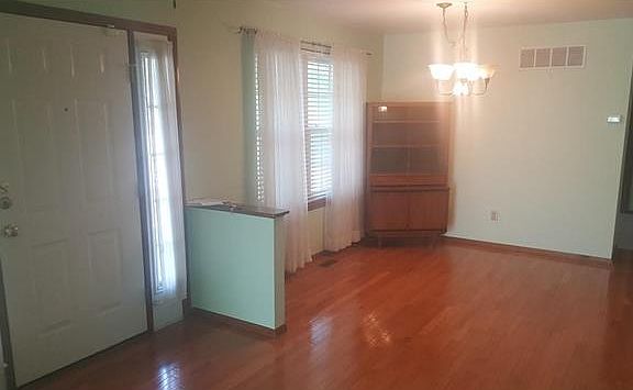 4th image of 11954 Autumn Lakes Dr