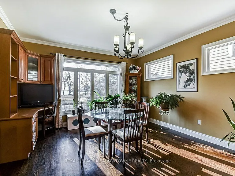 591 Lakeside Ave — Photo 7