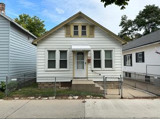 332 E Archer Ave, Milwaukee, WI 53207