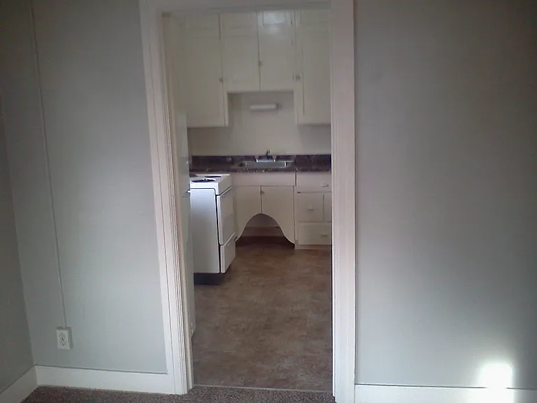 415 W Jefferson St #8 — Photo 4