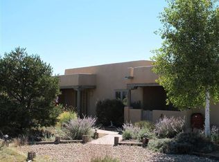 4 Herrada Ter, Santa Fe, NM 87508