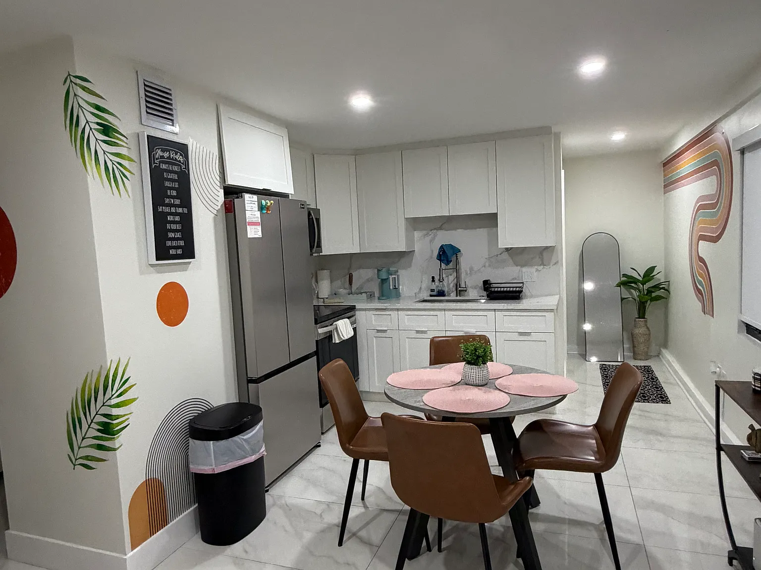 SW 13th Ct, Miami — Photo 3
