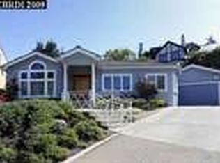 24 Oval Rd, Oakland, CA 94611