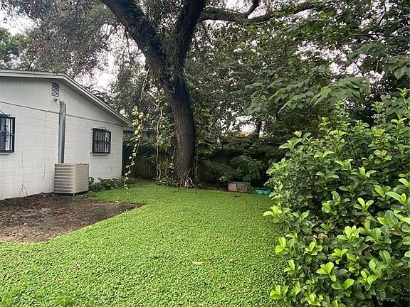 4th image of 3008 E Shadowlawn Ave