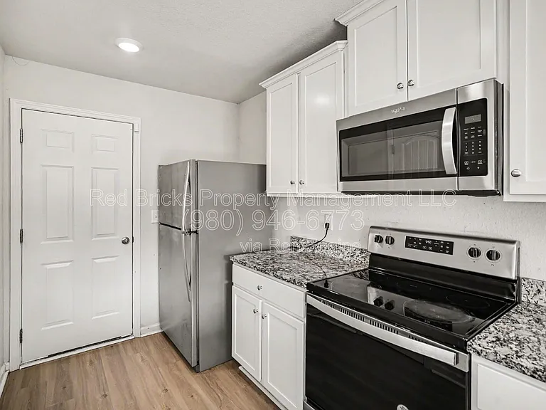 7112 Galway City St — Photo 14