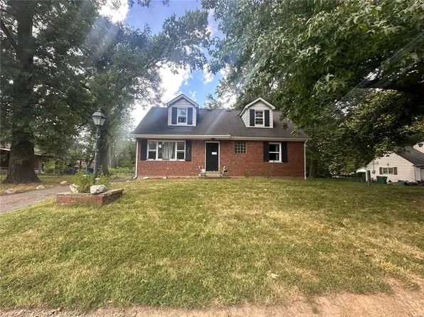12021 Larimore Rd, Saint Louis, MO 63138