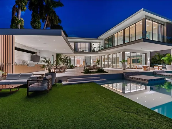 424 W Rivo Alto Dr, Miami Beach, FL 33139