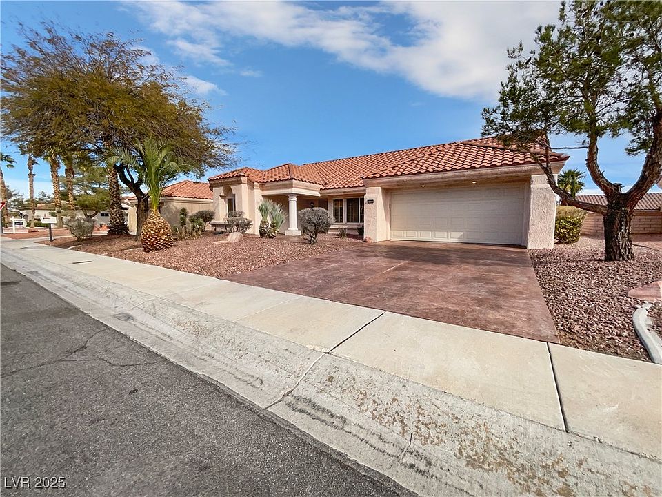 1st image of 2456 Palmridge Dr