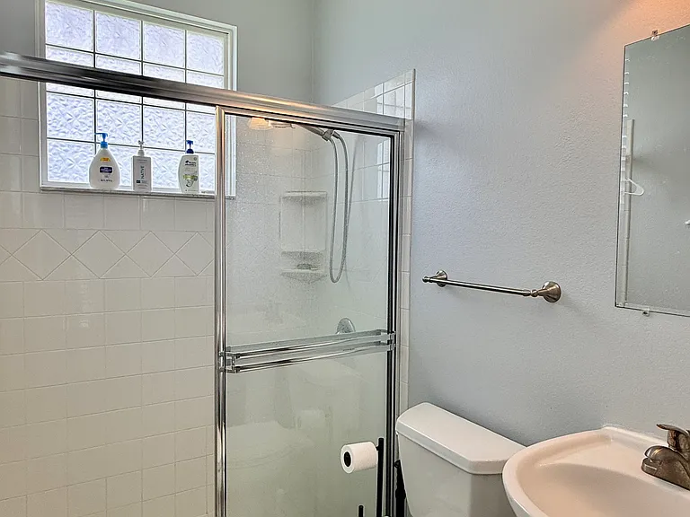 427 Tierra Verde Ln — Photo 6