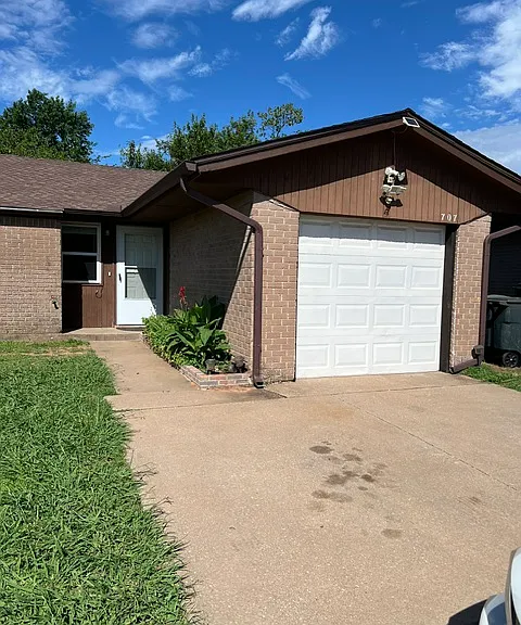 707 Swan Lake Rd #705 — Photo 1