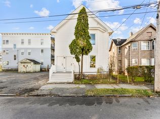 228 Holly St, Bridgeport, CT 06607