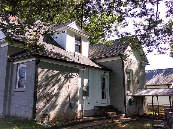 3rd image of 319 E 4th North St