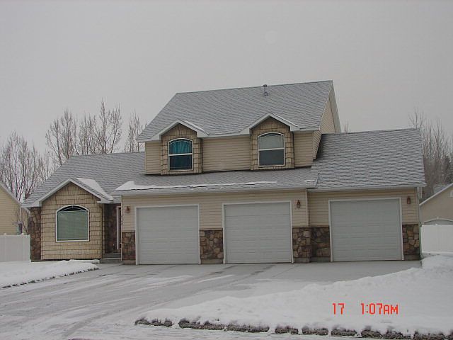 1st image of 2560 Harold Dr