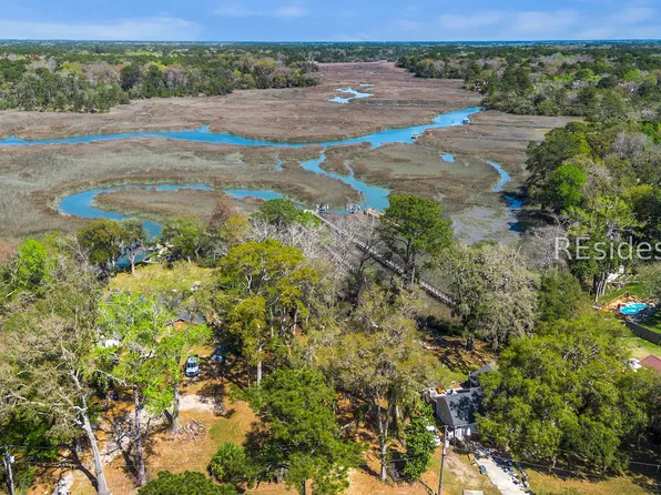 6114 Vaux Rd, Beaufort, SC 29906