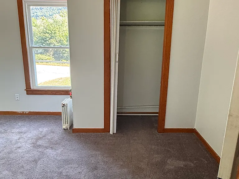 136 Waverly St #4 — Photo 5