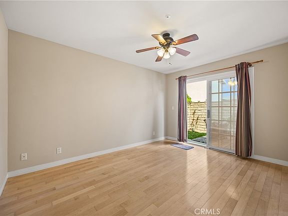 5th image of 2217 Rockefeller Ln #C