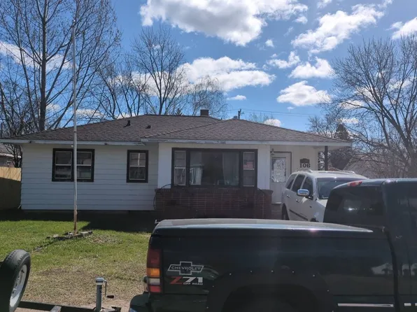 106 Huntsinger Ave, Park Rapids, MN 56470