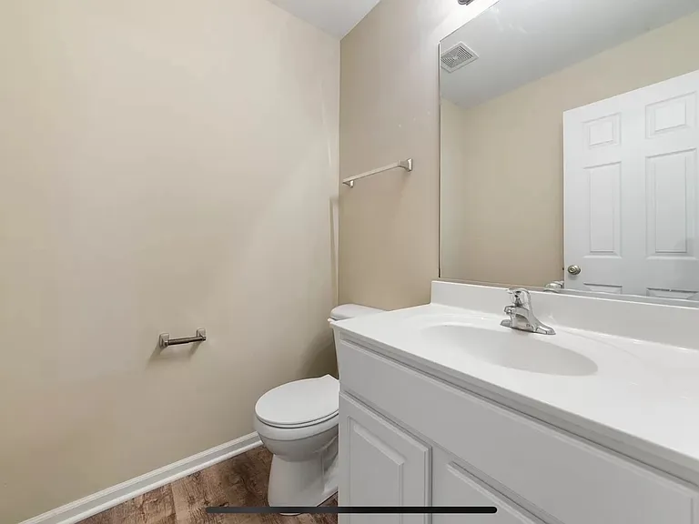 242 S Oak Creek Ln — Photo 8