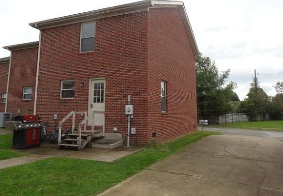 2nd image of 502 Tecumseh Trl #A-b