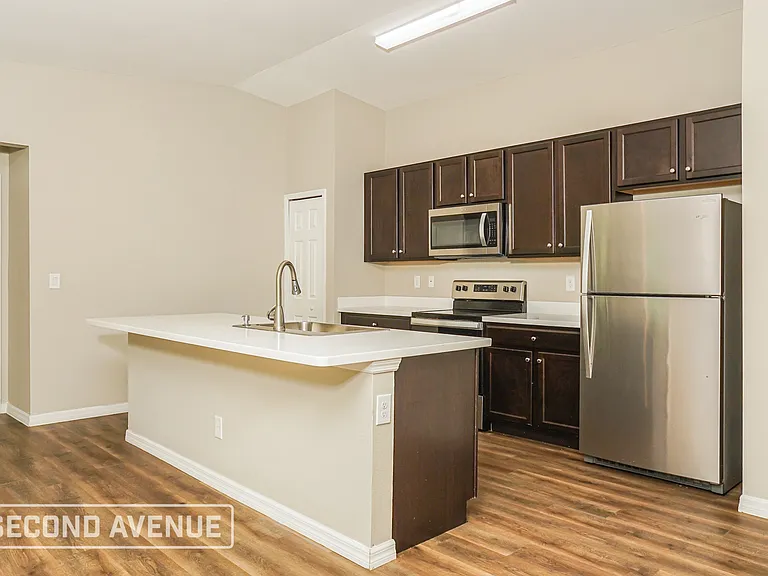 14134 Packard Ave — Photo 9