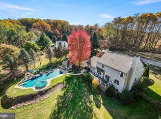 27 Fox Farm Ln, Downingtown, PA 19335