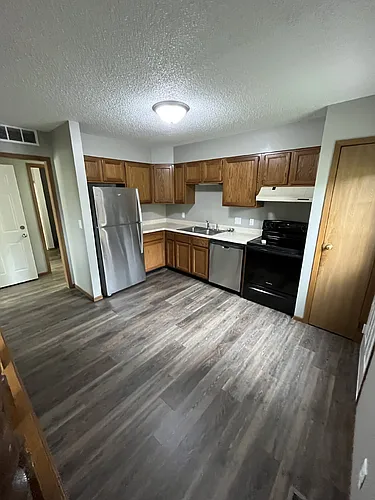 1413 Spruce Ave Photo 1