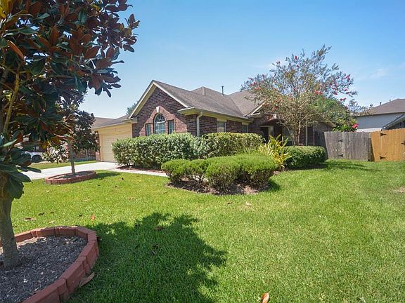 3rd image of 3121 Bay Creek Dr