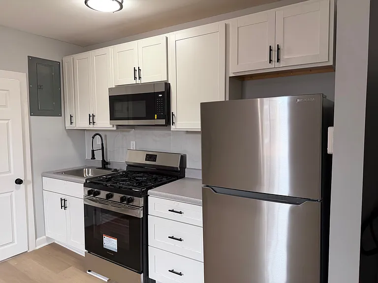 618 Chestnut Hill Ave — Photo 40