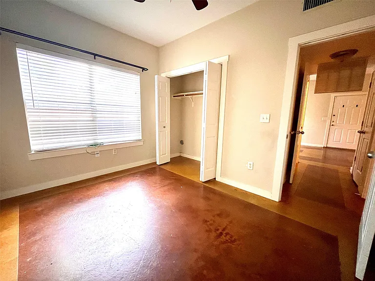 2106 Cullen Ave #112 — Photo 9