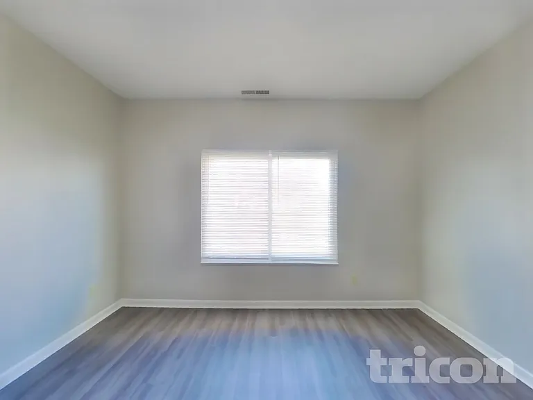 6724 Shanghai Cir — Photo 9