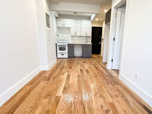 2nd image of 172 Vernon Ave #4F