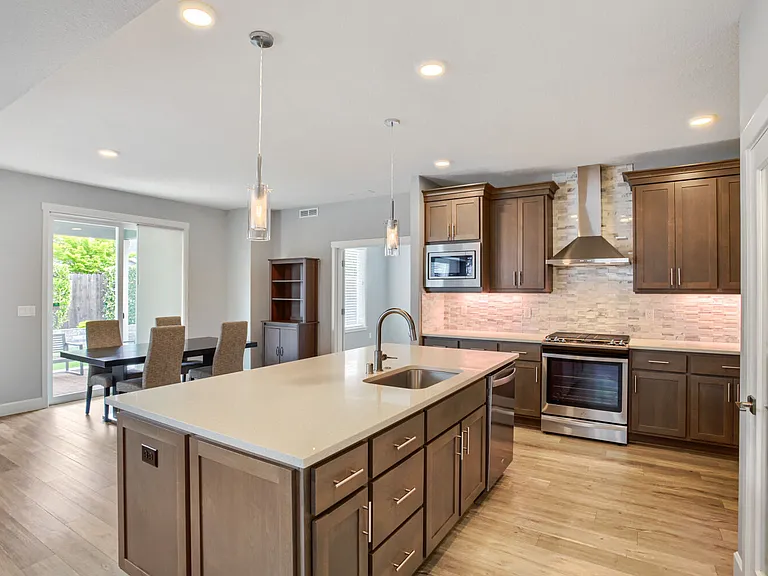 5210 NE 133rd St — Photo 9