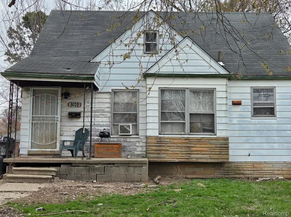 9020 Pierson St, Detroit, MI 48228