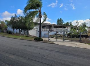 33415 Hayfield Cir, Wildomar, CA 92595