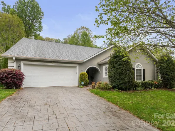 57 Stonebridge Dr, Asheville, NC 28805