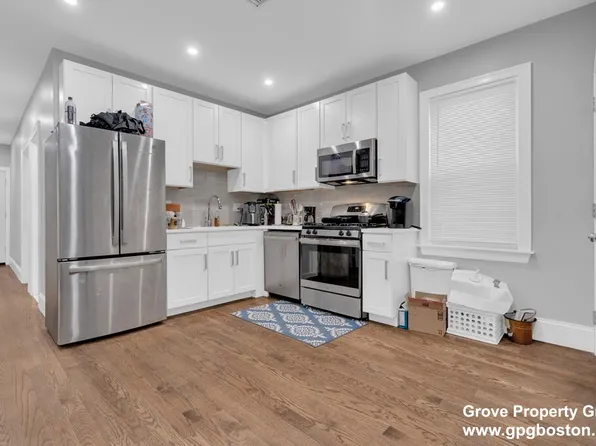 68 Harvest St APT 1, Dorchester, MA 02125