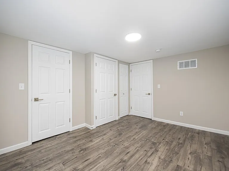 737 Franklin Ave #8 — Photo 5